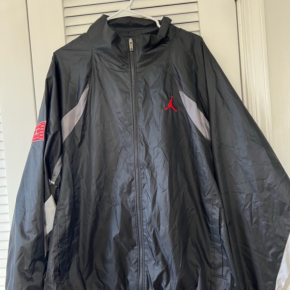 Xxl Jordan Legacy Lightweight Windbreaker Jacket